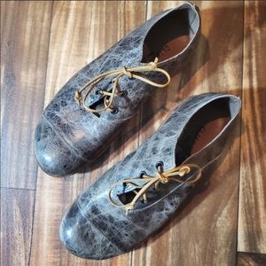 CLIFF DWELLER (cydwoq) distressed oxfords